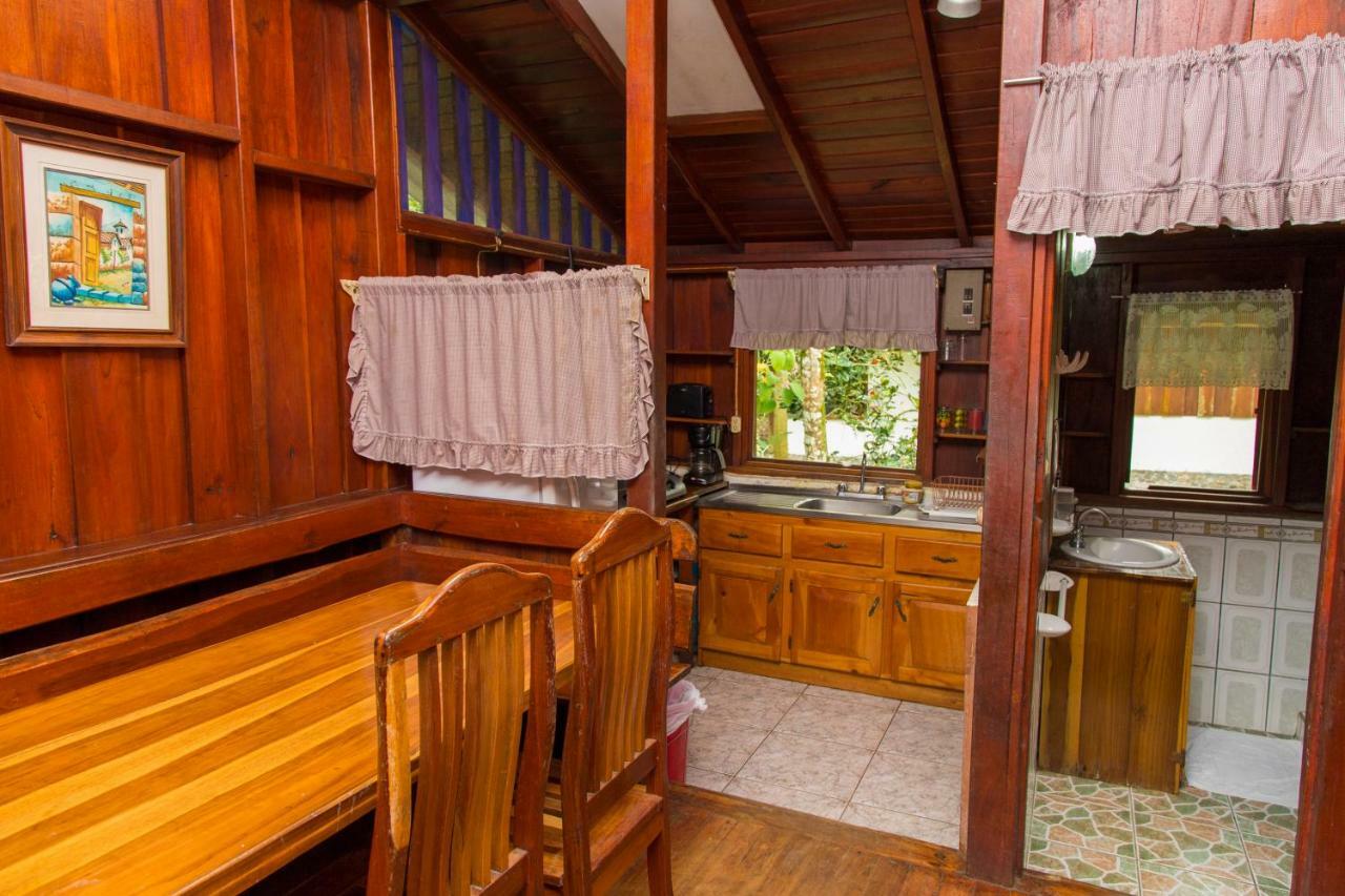 Cabinas Iguana Кахуита Екстериор снимка