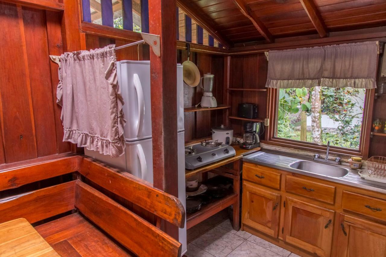 Cabinas Iguana Кахуита Екстериор снимка